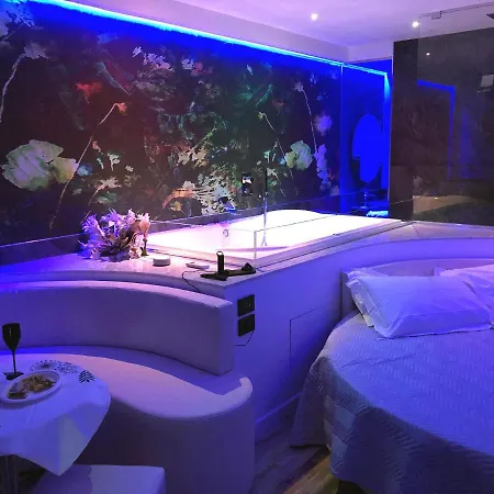 酒店 Luxury Superior 2*